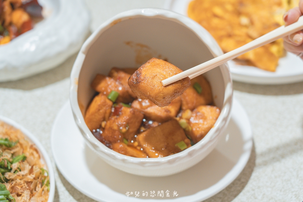 花現鳥巢餐廳｜大甲超人氣台菜私房料理，超澎湃手路菜價格實惠｜必點招牌砂鍋神仙鴨/聽海甜點｜台中大甲婚宴會館/合菜聚餐美食推薦